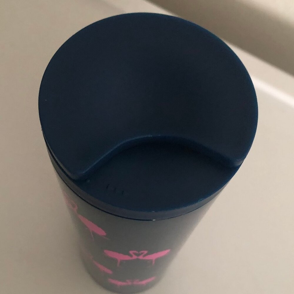 Lilly Pulitzer Travel Mug, Flamingo  18 ounces  (2.75" diameter, 8.5" high ) NEW - Picture 6 of 13